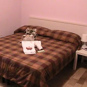 Niccolò Bari